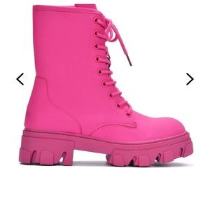 Cape Robbin Hot Pink Combat Boots size 11 Chrisley SC